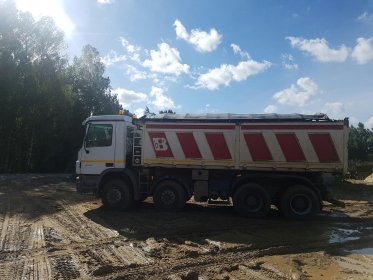 transport betonu na budowę